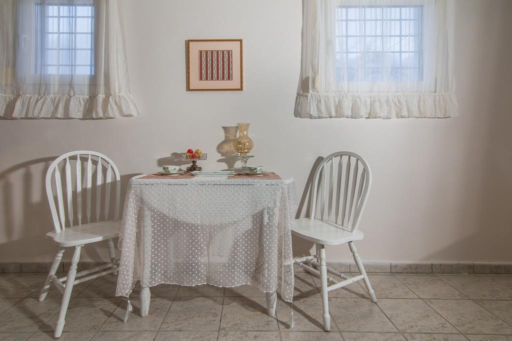 Coastal Alykes Apartmán